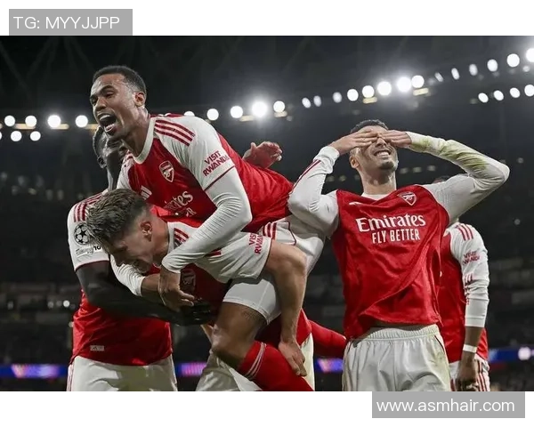 英超激战：多特蒙德狂胜本菲卡神奇扑救点燃全场激情